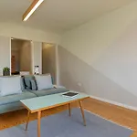 Apartment Vintage With Castle View By Lovelystay