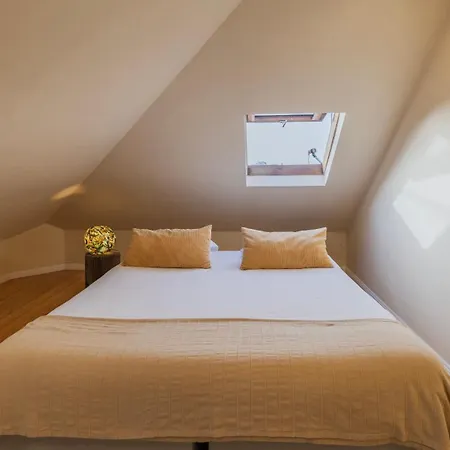 Charming Duplex With Castle View By Lovelystay