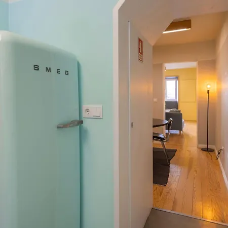 アパート Vintage With Castle View By Lovelystay *