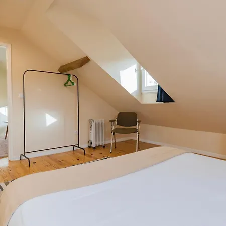 Vintage With Castle View By Lovelystay Lisboa